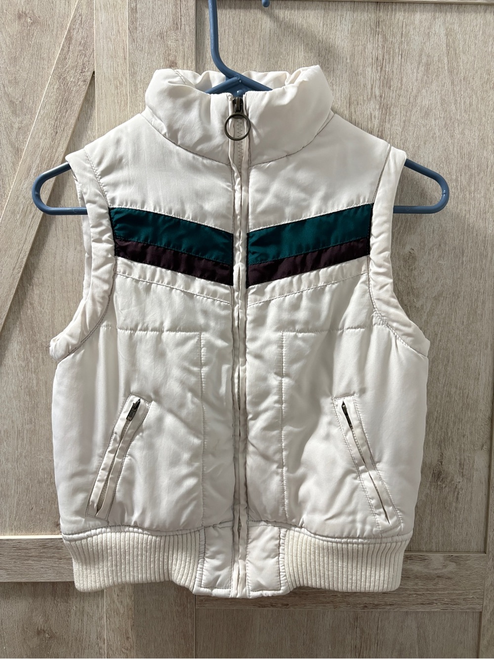 Wet Seal Quilted Puffer Vest | Small
